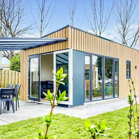Gorgeous Home In Heinkenszand With House Sea View ภายนอก รูปภาพ